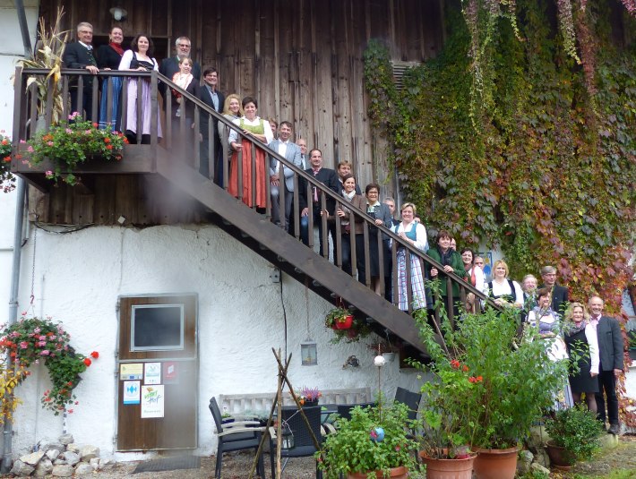 F&ouml;rderbescheid&uuml;bergabe Urlaub auf dem Bauernhof, &copy; @ LAG Bad T&ouml;lz-Wolfratshausen