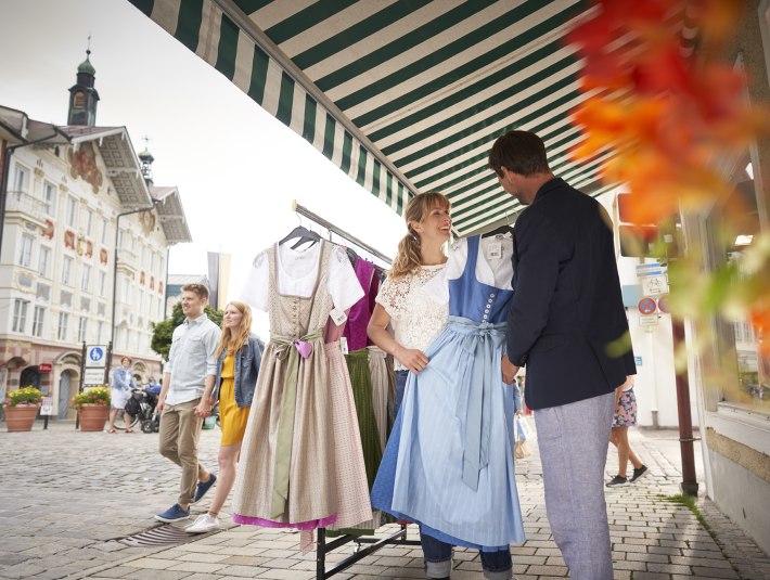 Bad Tölz_Dirndl, © Tölzer Land Tourismus, Foto: Jan Greune